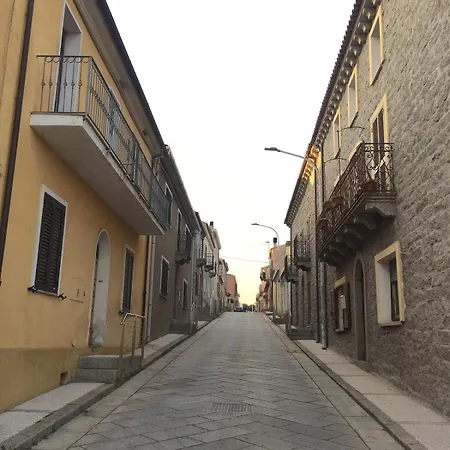 Dimora Storica Gallurese Vicino Al Hébergement de vacances *
