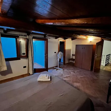 Dimora Storica Gallurese Vicino Al