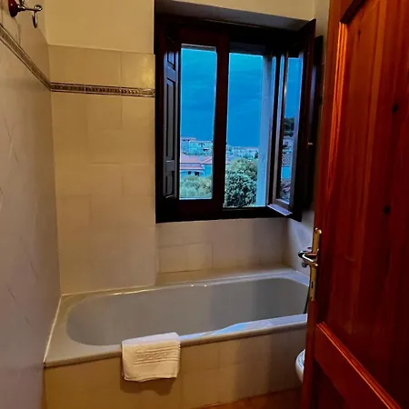 Dimora Storica Gallurese Vicino Al Tatil Evi