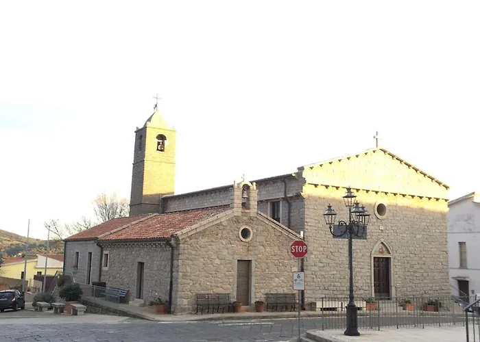 Dimora Storica Gallurese Vicino Al Nyaraló *