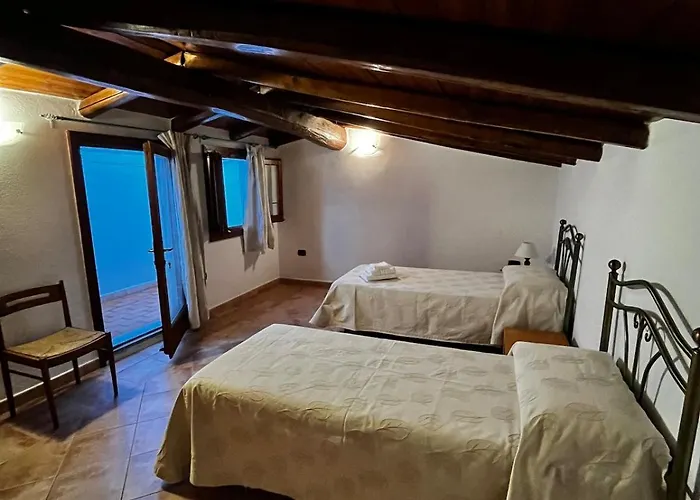 Nyaraló Dimora Storica Gallurese Vicino Al