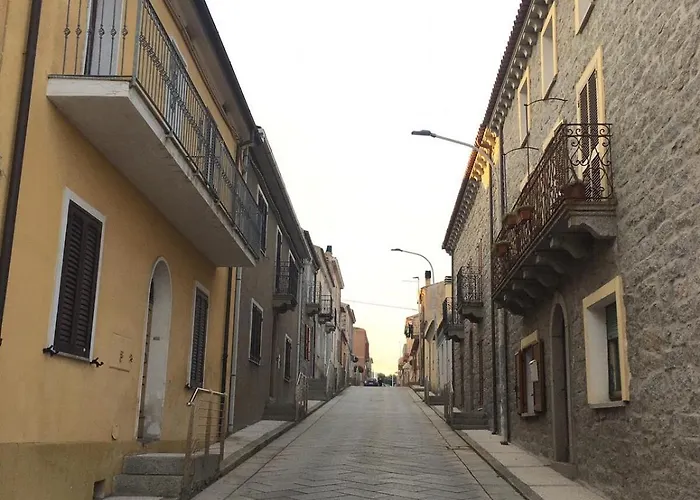 Dimora Storica Gallurese Vicino Al Nyaraló *